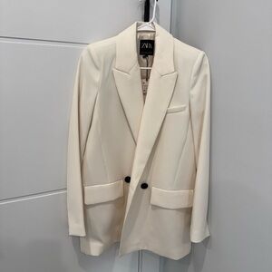 Zara Men's Blazer in Cream
